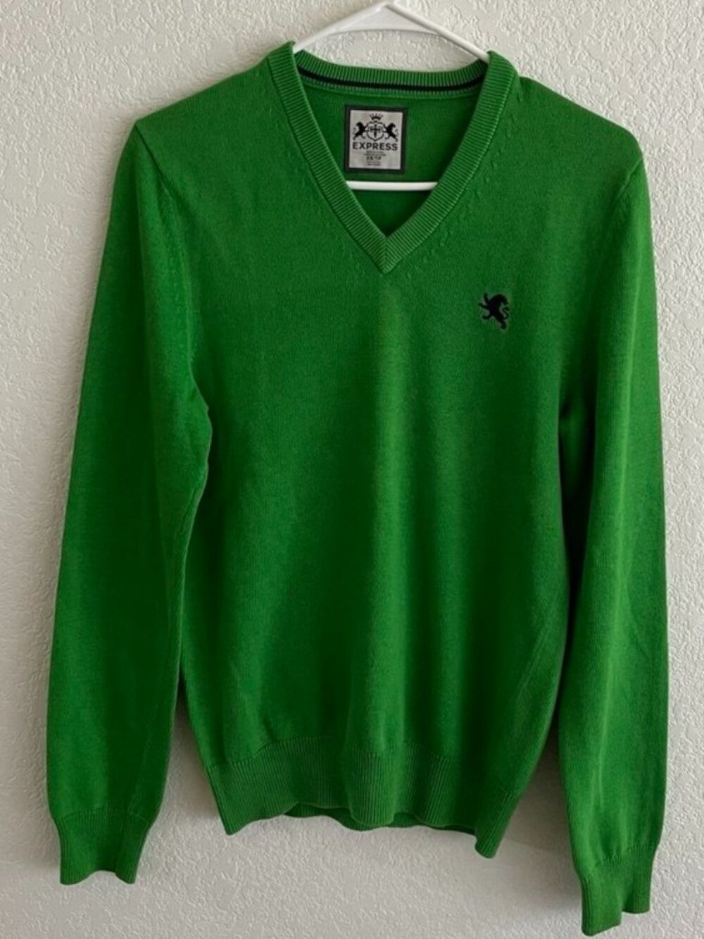 Express Classic 2010s Cotton V Neck Sweater